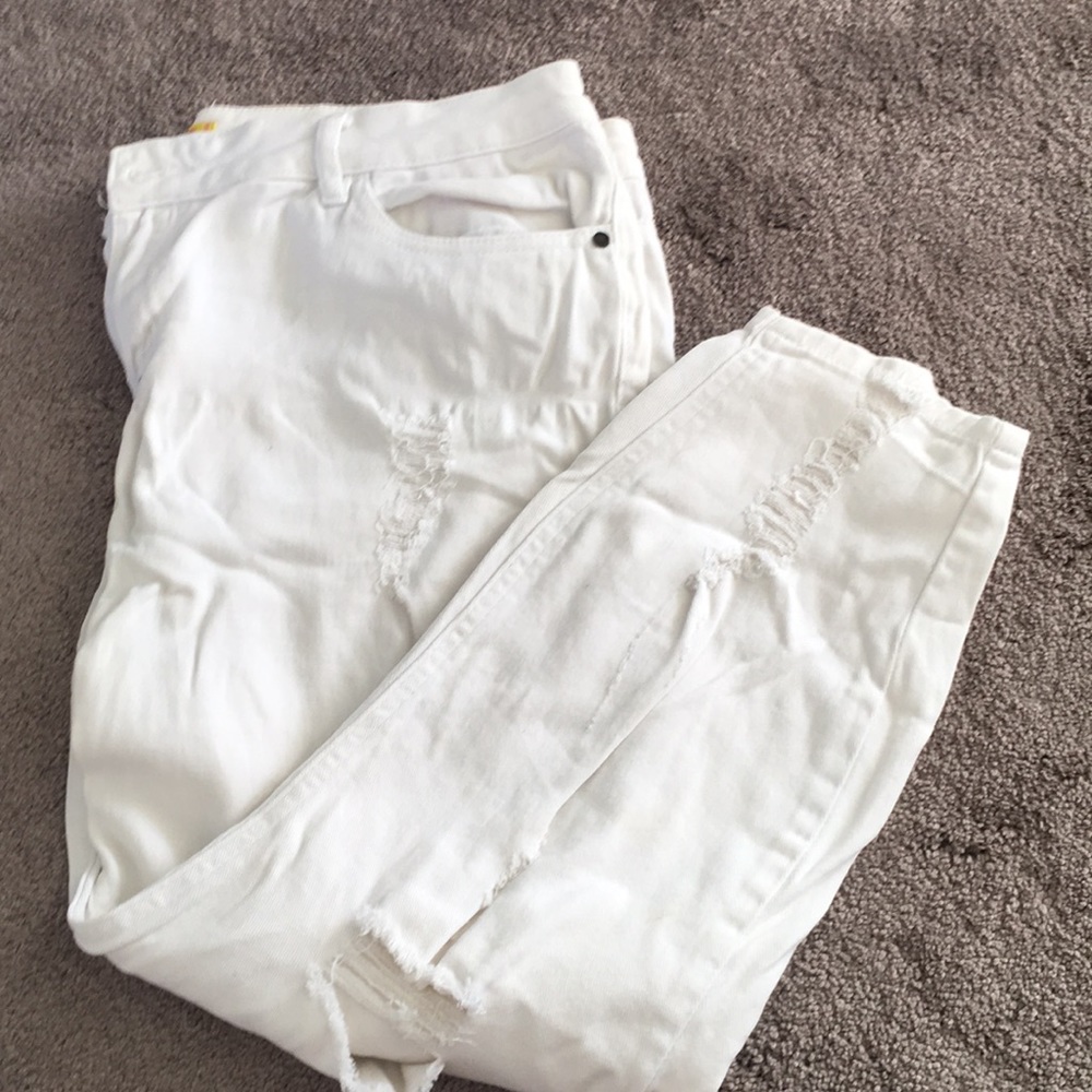 White ripped/shredded jeans